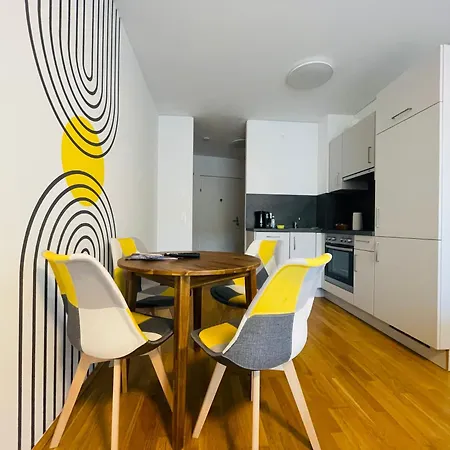 Aparthotel Apstay Prime I Parking Option I Self Checkin 3*